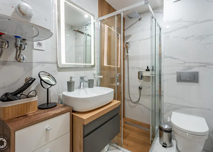 アパート 5a ズラティボール